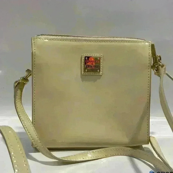 ❤️❤️LUXURY Authentic Dooney & Bourke Womens Ivory Crossbody Bag - Picture 7 of 7